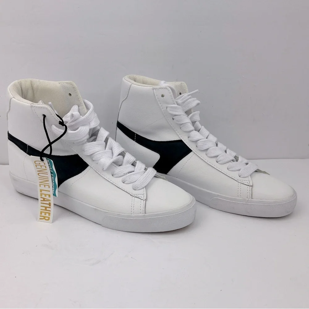 RACHEL ZOE, LEATHER HIGH TOP TENNIS/ WALKING SHOES, LEATHER, MEMORY FOAM SIZE 9